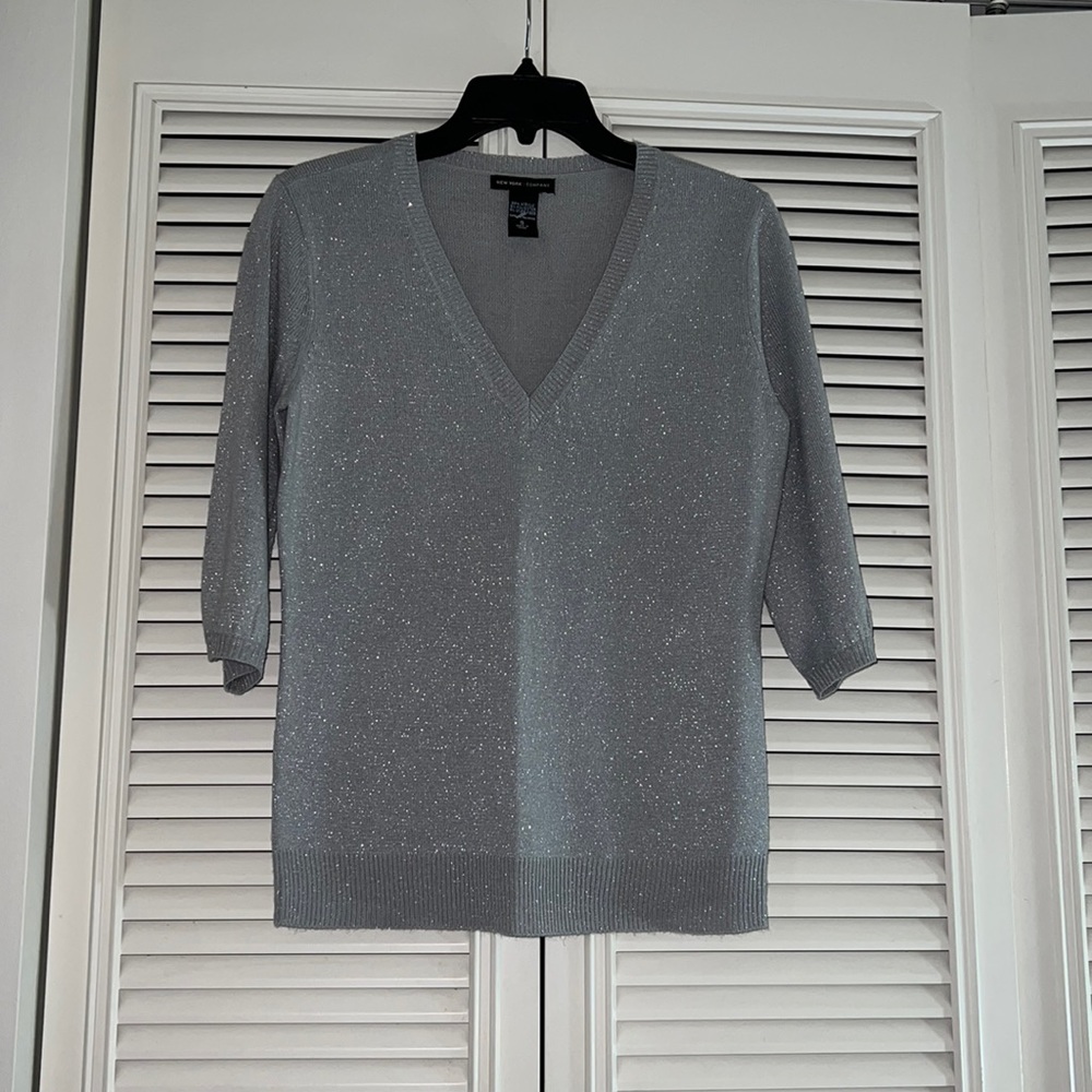 New York & Company light weight sliver sweater
